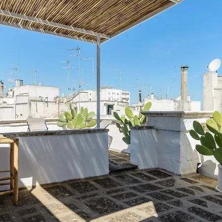 شقة Dimora Grazia Con Terrazza By Wonderful Italy أوستوني